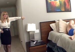 Blond-haired lady wants big dick in her wet slit