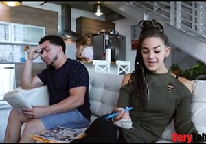 Sneaky sex session with his own mature stepsister